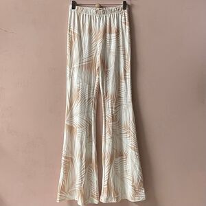 Forever 21 Tannish/Blush Pink & Cream Tropical Leaf Print Flared Pants Sz M GUC